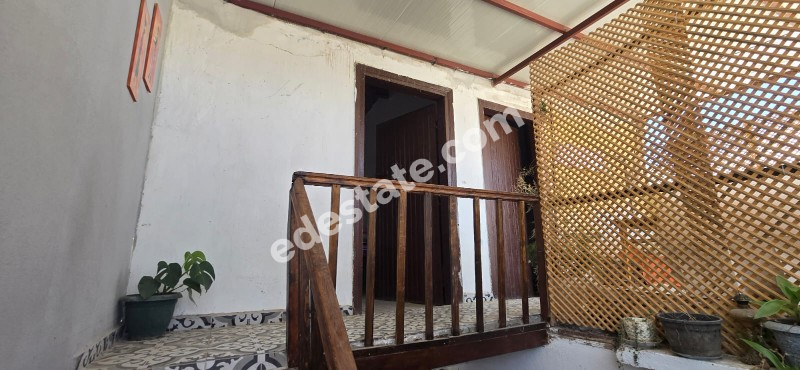 Lefkoşa Surlariçi Bölgesinde SATILIK 2+1 BUTİK HOTEL OLMAYA MÜSAİT MÜSTAKİL EV