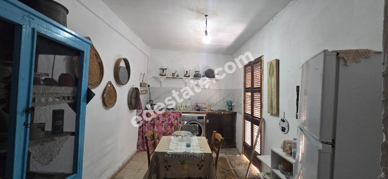 Lefkoşa Surlariçi Bölgesinde SATILIK 2+1 BUTİK HOTEL OLMAYA MÜSAİT MÜSTAKİL EV