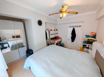 Didimde Satılık Daire - Merkezde 2+1 Güney Cephe Köşe Ev