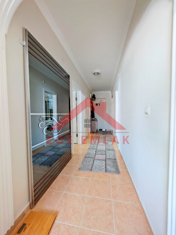 Didimde Satılık Daire - Merkezde 2+1 Güney Cephe Köşe Ev