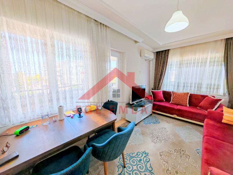 Didimde Satılık Daire - Merkezde 2+1 Güney Cephe Köşe Ev