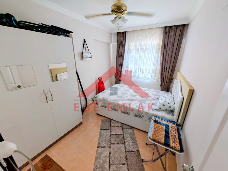 Didimde Satılık Daire - Merkezde 2+1 Güney Cephe Köşe Ev