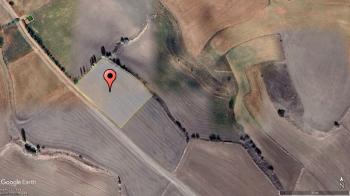GÜVENAY – ÇORUM İSKİLİP YOLU ÇANAKÇI KÖYÜ CİVARI – 5.314 m² SATILIK TARLA