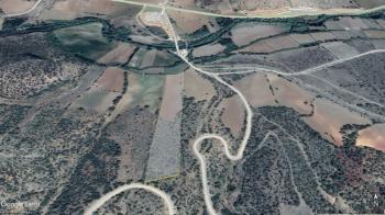 GÜVENAY – ÇORUM CEMİLBEY YOLU ÖRENCİK KÖYÜ MEVKİİ – 16.800 m² YOLA CEPHE SATILIK TARLA