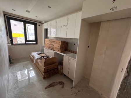 Alibeyköy Çarşı İçinde Sıfır 2+1 Daire –Yüksek Giriş, Ebeveyn Banyolu