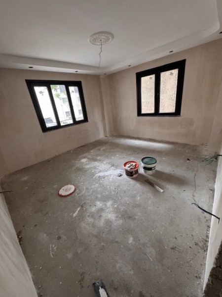 Alibeyköy Çarşı İçinde Sıfır 2+1 Daire –Yüksek Giriş, Ebeveyn Banyolu