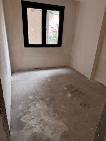 Alibeyköy Çarşı İçinde Sıfır 2+1 Daire –Yüksek Giriş, Ebeveyn Banyolu