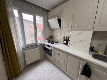Alibeyköy Metro'ya 4 Dk | 3+1 | 140 m² Masrafsız Satılık Daire