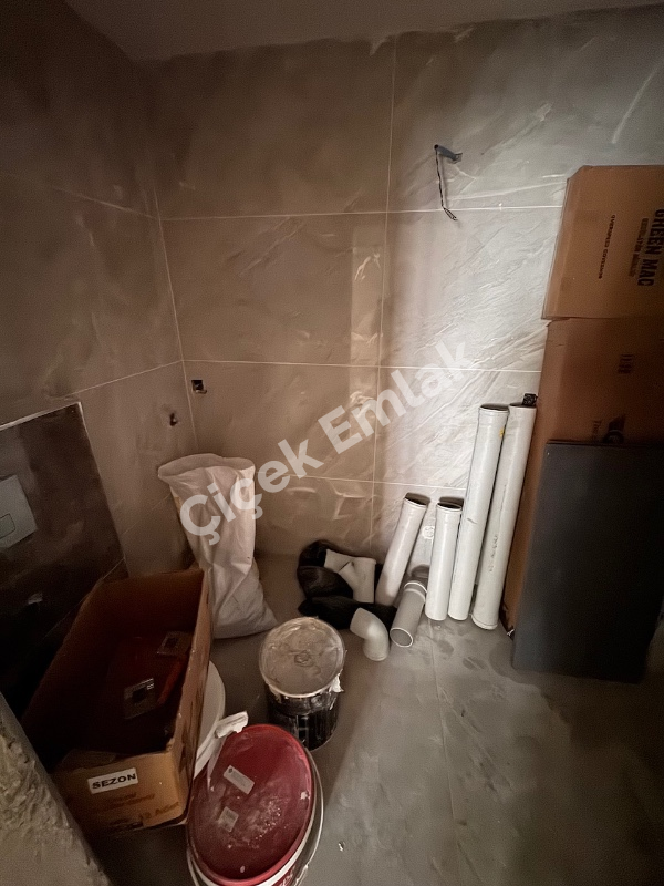 Alibeyköy Çarşı İçinde Sıfır 2+1 Daire –Yüksek Giriş, Ebeveyn Banyolu