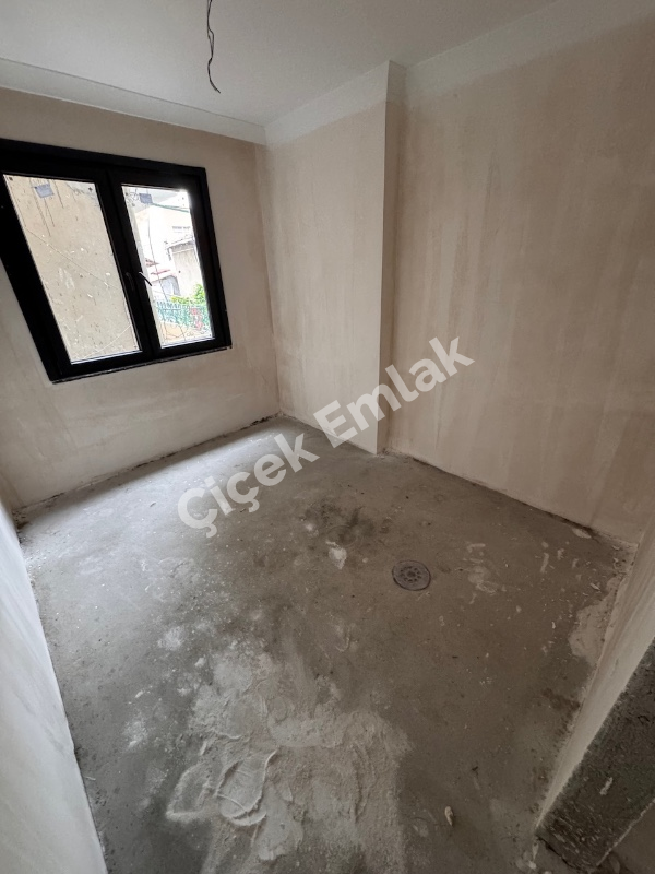 Alibeyköy Çarşı İçinde Sıfır 2+1 Daire –Yüksek Giriş, Ebeveyn Banyolu