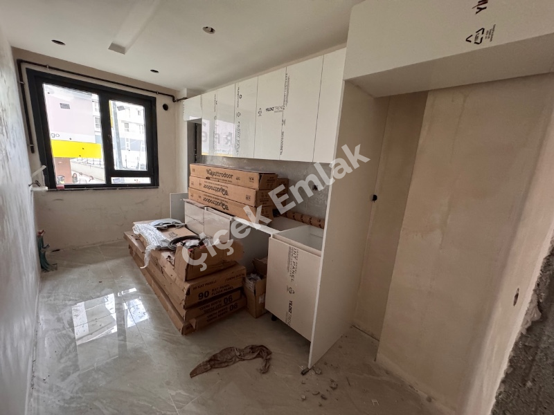 Alibeyköy Çarşı İçinde Sıfır 2+1 Daire –Yüksek Giriş, Ebeveyn Banyolu