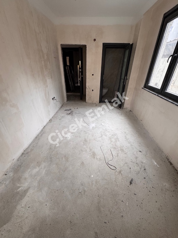 Alibeyköy Çarşı İçinde Sıfır 2+1 Daire –Yüksek Giriş, Ebeveyn Banyolu