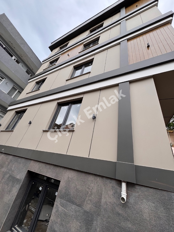 Alibeyköy Çarşı İçinde Sıfır 2+1 Daire –Yüksek Giriş, Ebeveyn Banyolu