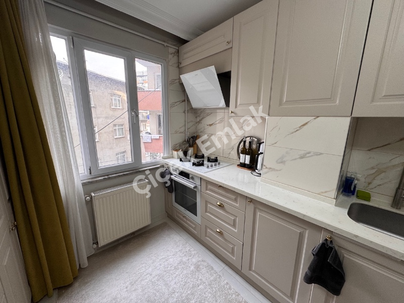 Alibeyköy Metro'ya 4 Dk | 3+1 | 140 m² Masrafsız Satılık Daire