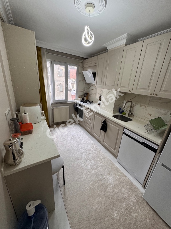 Alibeyköy Metro'ya 4 Dk | 3+1 | 140 m² Masrafsız Satılık Daire
