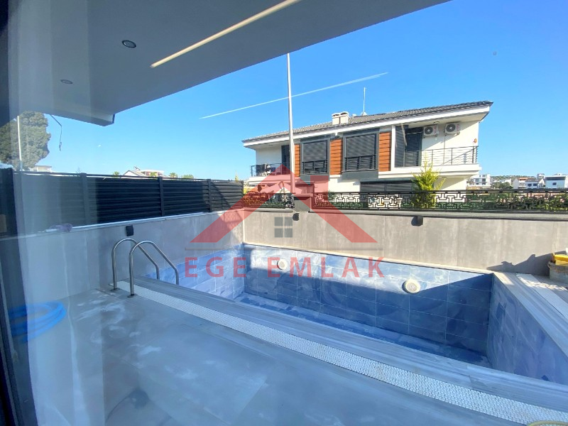 Didim'de Satılık 3+1 Eşyalı Villa