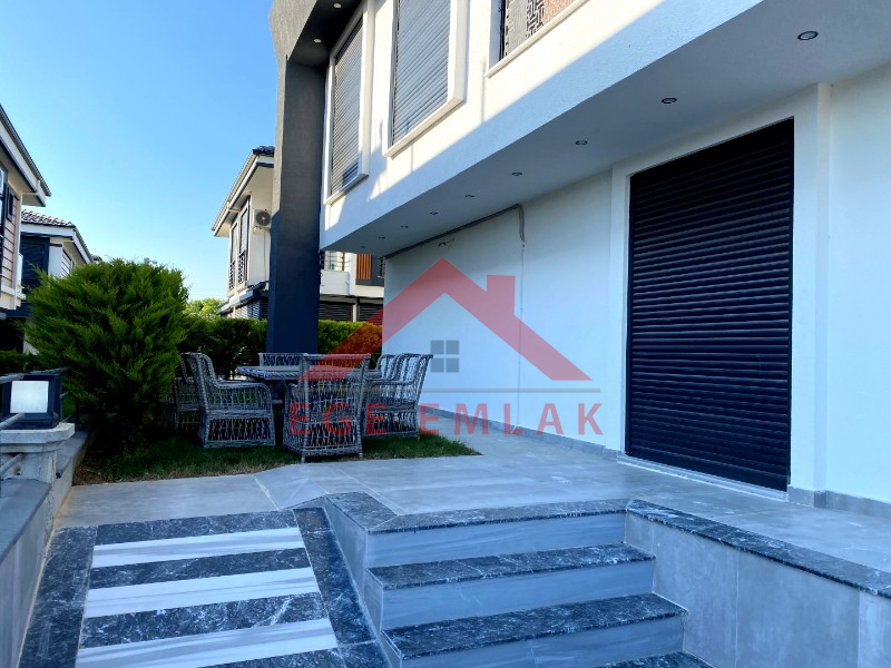 Didim'de Satılık 3+1 Eşyalı Villa
