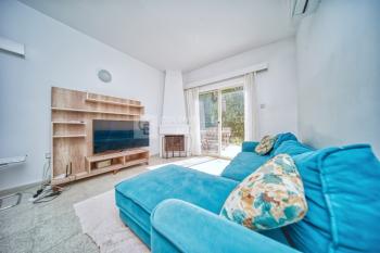 Girne Karaoğlanoğlu Bahçeli Ortak Havuzlu 2+1 Kiralık İkiz Ev 