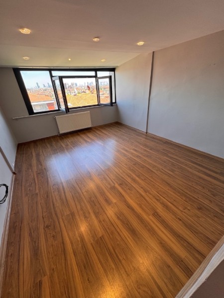 Akşemsettin'de 4+2 | 180 m2 | Büyük Satılık Dubleks