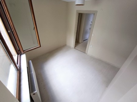 Karlıtepe Ordu Caddesi Yakını 2+1 Kiracılı Satılık Daire – 2.Kat & 60 m²