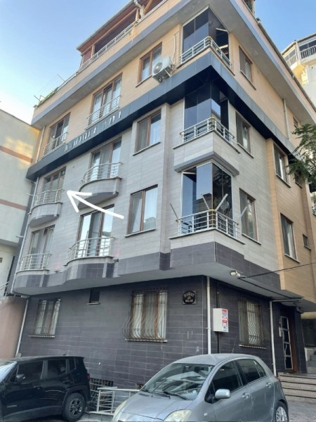 Karlıtepe Ordu Caddesi Yakını 2+1 Kiracılı Satılık Daire – 2.Kat & 60 m²