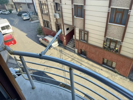 Karlıtepe Ordu Caddesi Yakını 2+1 Kiracılı Satılık Daire – 2.Kat & 60 m²