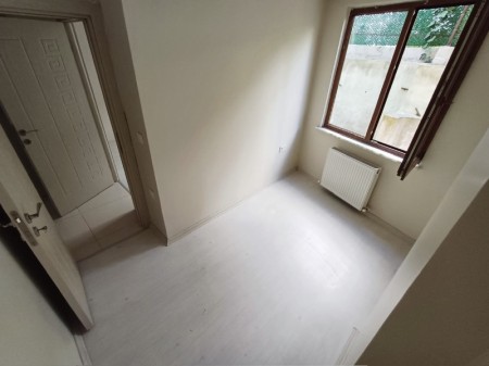 Karlıtepe Ordu Caddesi Yakını 2+1 Kiracılı Satılık Daire – 2.Kat & 60 m²