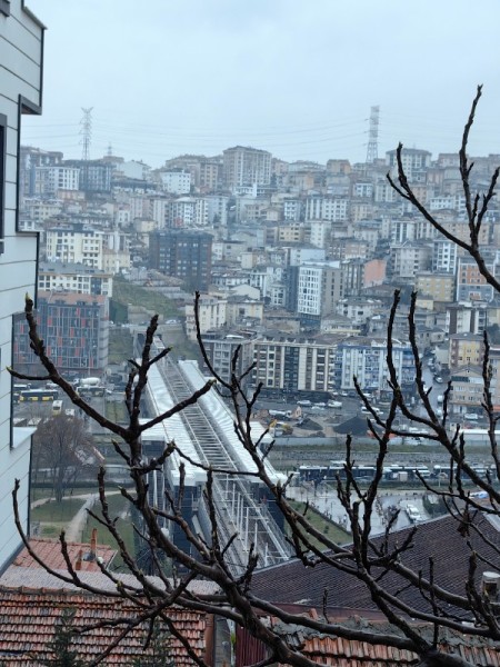 Alibeyköy Metro'ya Yakın Asansörlü Sıfır 2+1 Balkonlu Satılık Daire