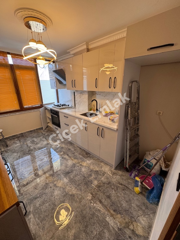 Akşemsettin'de 4+2 | 180 m2 | Büyük Satılık Dubleks