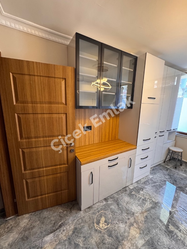 Akşemsettin'de 4+2 | 180 m2 | Büyük Satılık Dubleks