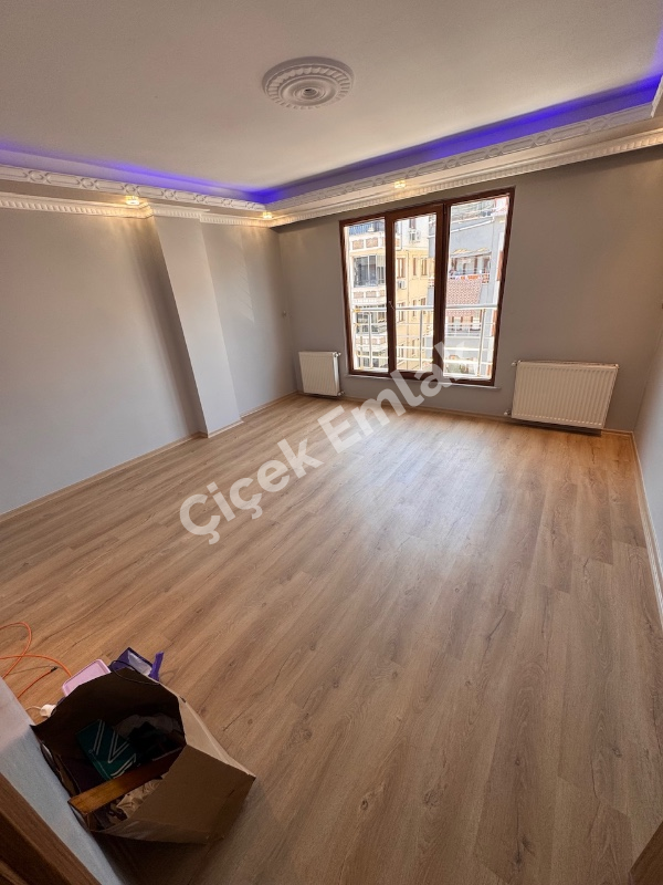 Akşemsettin'de 4+2 | 180 m2 | Büyük Satılık Dubleks