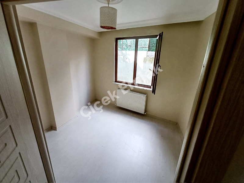 Karlıtepe Ordu Caddesi Yakını 2+1 Kiracılı Satılık Daire – 2.Kat & 60 m²
