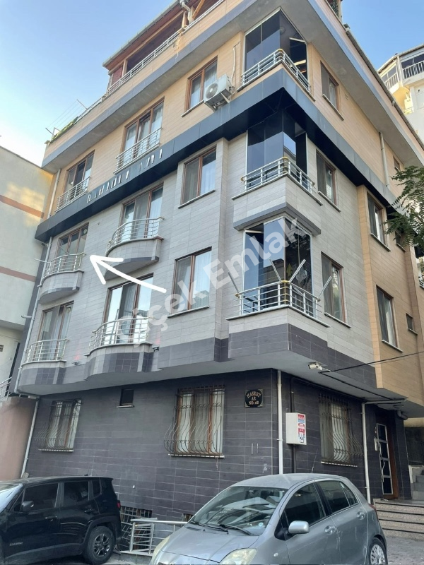 Karlıtepe Ordu Caddesi Yakını 2+1 Kiracılı Satılık Daire – 2.Kat & 60 m²
