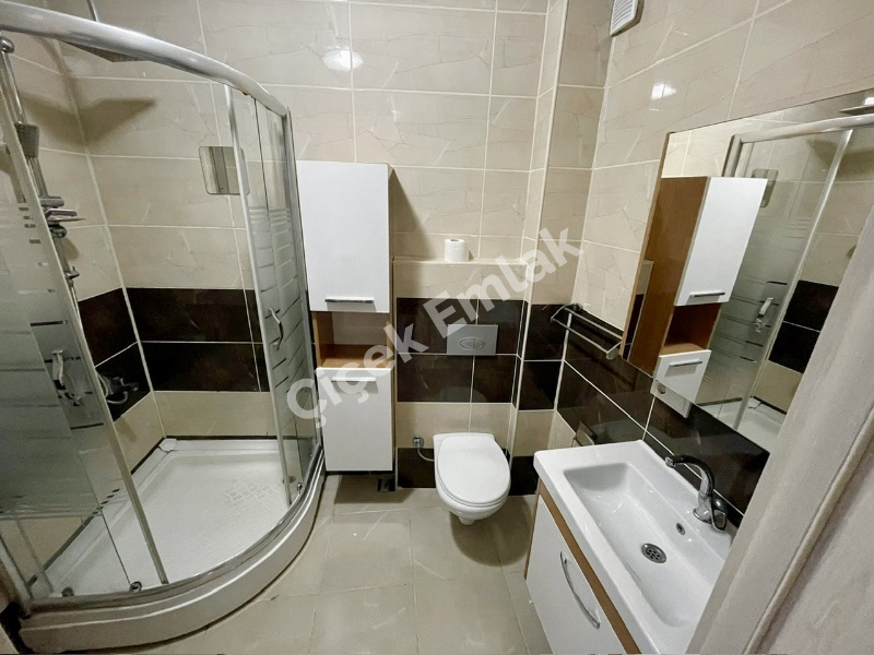 Karlıtepe Ordu Caddesi Yakını 2+1 Kiracılı Satılık Daire – 2.Kat & 60 m²