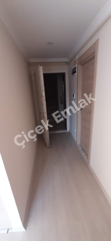 Alibeyköy Metro Yanı 2+1 Asansörlü Balkonlu Satılık Daire