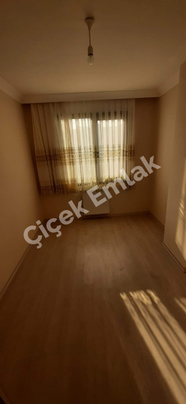 Alibeyköy Metro Yanı 2+1 Asansörlü Balkonlu Satılık Daire