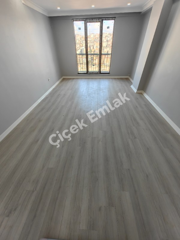 Alibeyköy Metro'ya Yakın Asansörlü Sıfır 2+1 Balkonlu Satılık Daire