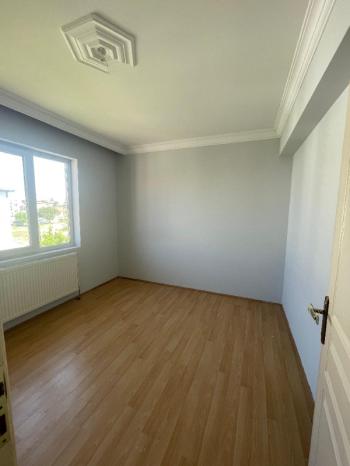 AFYON ÜÇOK EMLAKTAN FATİH MAH SATILIK FIRSAT 3+1 DAİRE