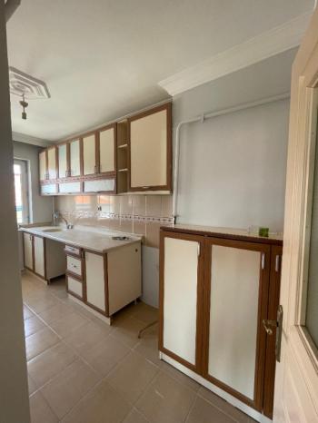 AFYON ÜÇOK EMLAKTAN FATİH MAH SATILIK FIRSAT 3+1 DAİRE