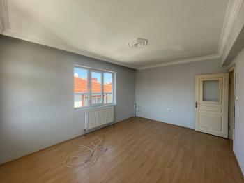 AFYON ÜÇOK EMLAKTAN FATİH MAH SATILIK FIRSAT 3+1 DAİRE