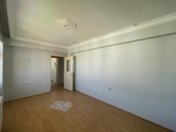 AFYON ÜÇOK EMLAKTAN FATİH MAH SATILIK FIRSAT 3+1 DAİRE