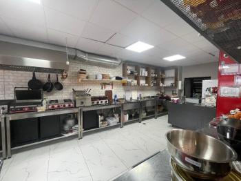 AFYON ÜÇOK EMLAKTAN ALİ ÇETİNKAYA MAH DEVREN 240M² KİRALIK DÜKKAN - İŞYERİ
