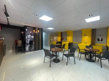 AFYON ÜÇOK EMLAKTAN ALİ ÇETİNKAYA MAH DEVREN 240M² KİRALIK DÜKKAN - İŞYERİ