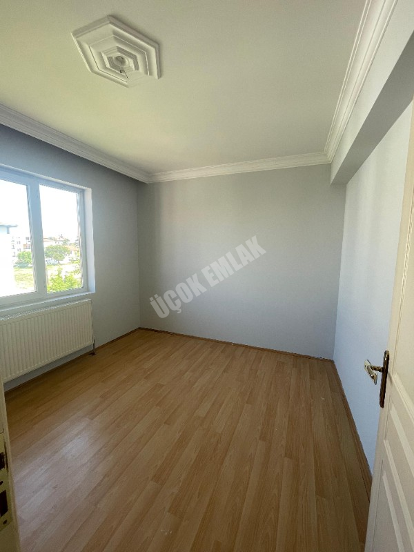 AFYON ÜÇOK EMLAKTAN FATİH MAH SATILIK FIRSAT 3+1 DAİRE