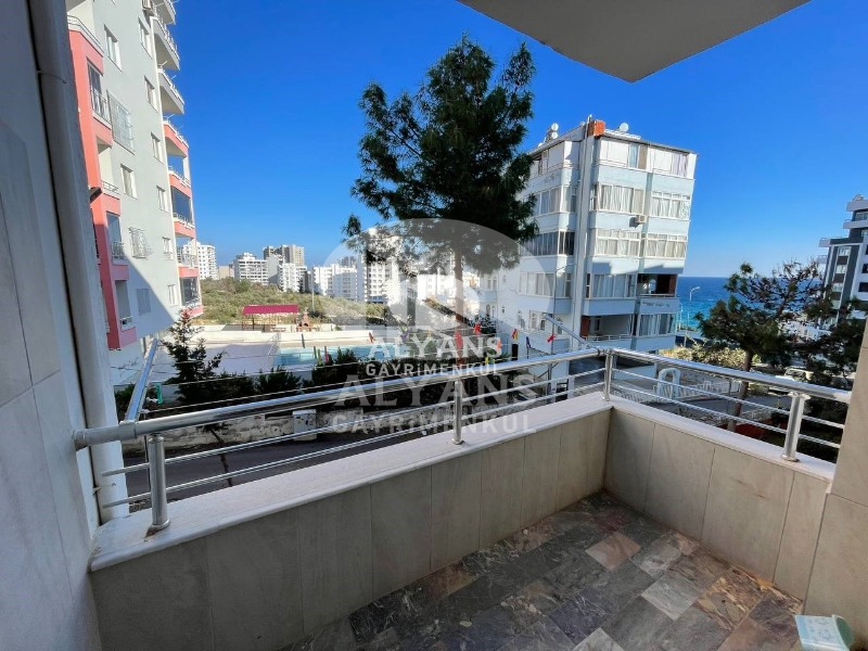 ALYANS'TAN DENİZ MANZARALI SİTE İÇİ FULL SOSYAL ALANLI GENİŞ 2+1