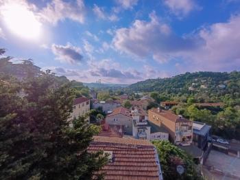 Beykoz'da Boğaz'ın Kalbine Saklanmış Müstakil, Bahçeli Villa