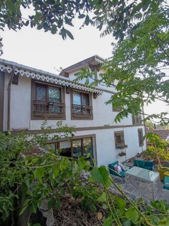 Beykoz'da Boğaz'ın Kalbine Saklanmış Müstakil, Bahçeli Villa