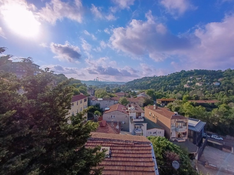 Beykoz'da Boğaz'ın Kalbine Saklanmış Müstakil, Bahçeli Villa