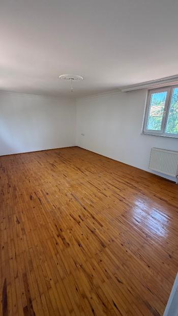 ACİL SATILIK GÜVENAY – ÇORUM BİNEVLER K TİPİ 2.KAT – 5+1 SATILIK VİLLA