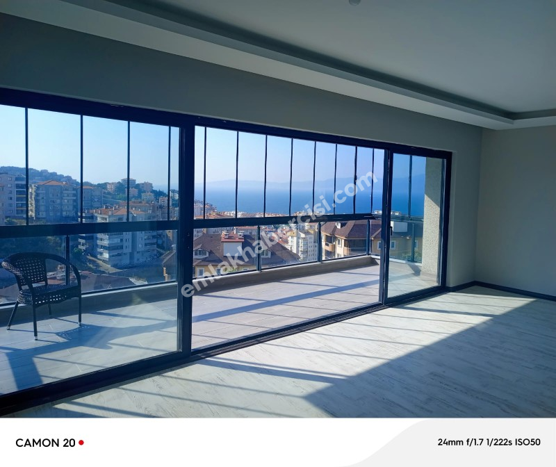 EMLAK HABERCİSİ \\\\\\\\\\\\\\\'NDEN MUDANYA HALİTPAŞA\\\\\\\\\\\\\\\'DA KAT MÜLKİYETLİ, SİTEİÇİ, DENİZ MANZARALI 130 M2 NET 3+1 DAİRE